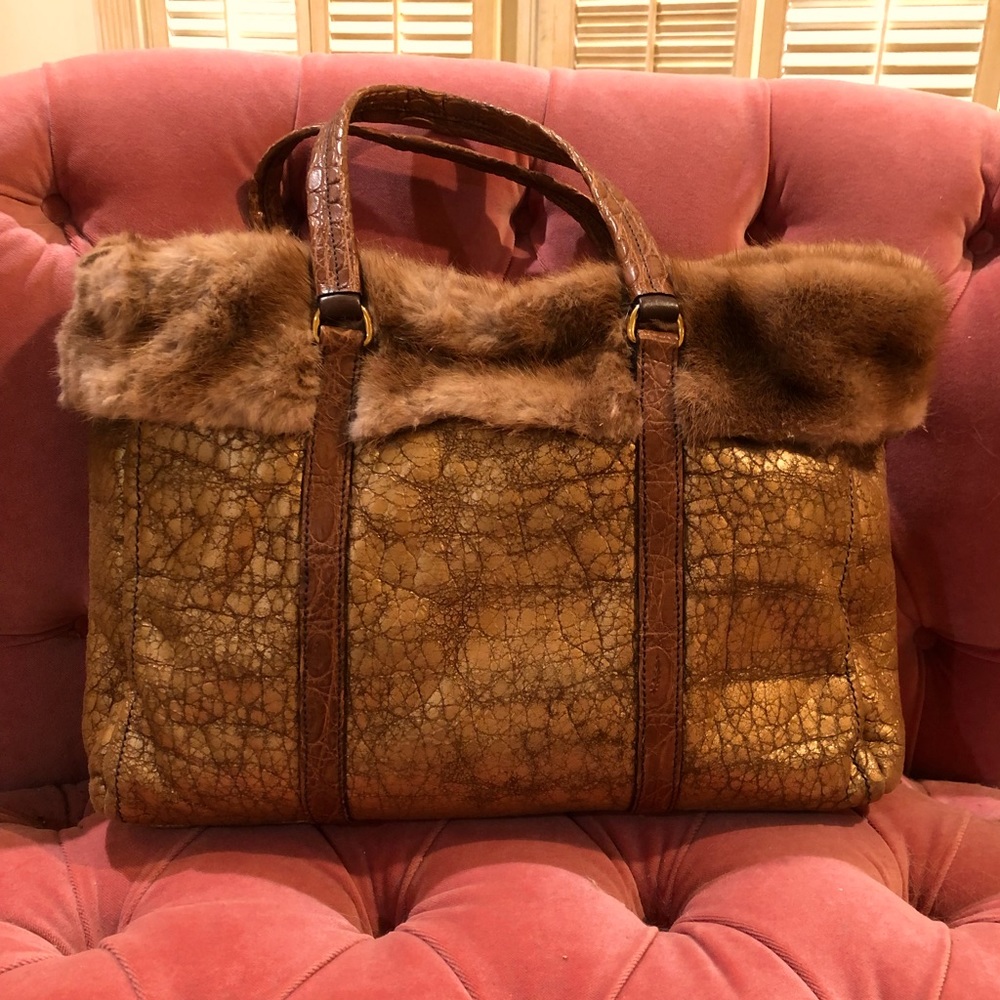 PRADA’S UNSPOKEN LUXURY